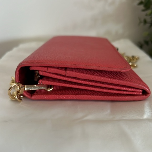 Authentic 💯 Bvlgari Pink Wallet - Picture 4 of 8